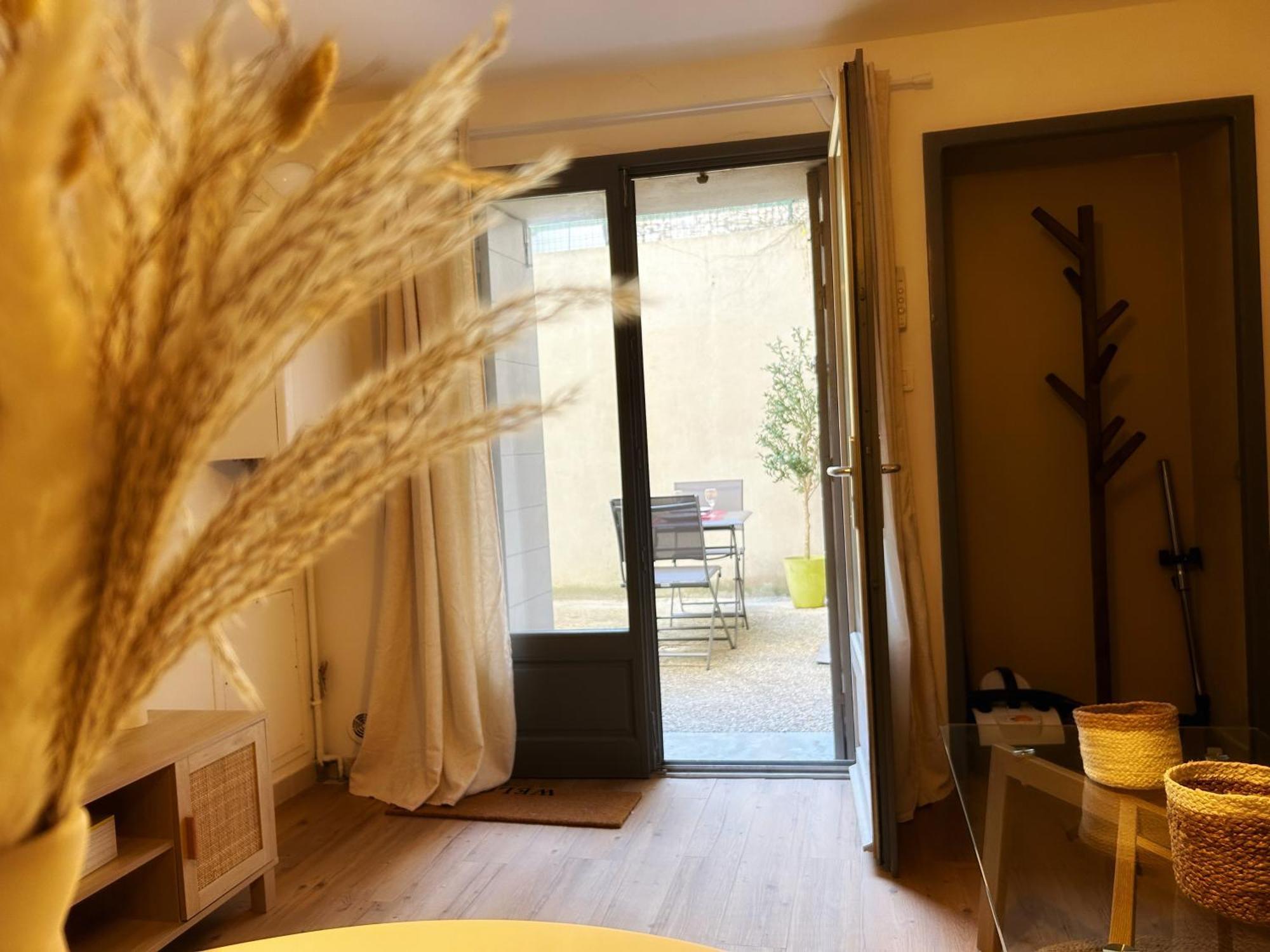 Cosy Ocre Apartment Arles Ngoại thất bức ảnh