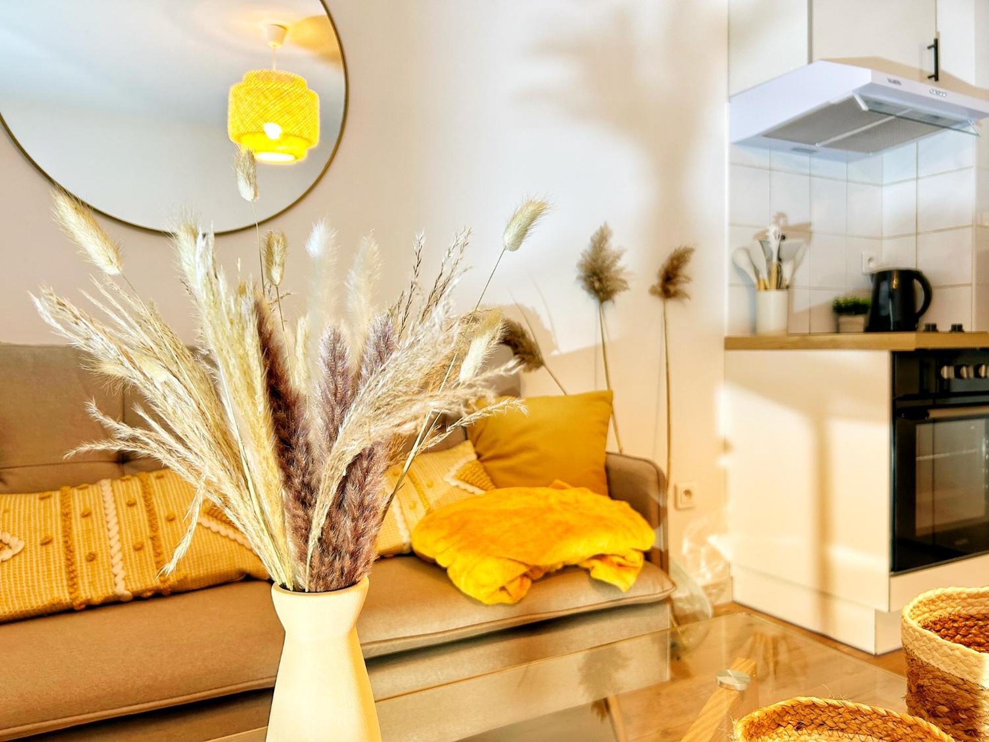 Cosy Ocre Apartment Arles Ngoại thất bức ảnh